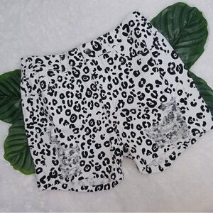Southern Stitch stylish Black and White Leopard Print Women's Shorts